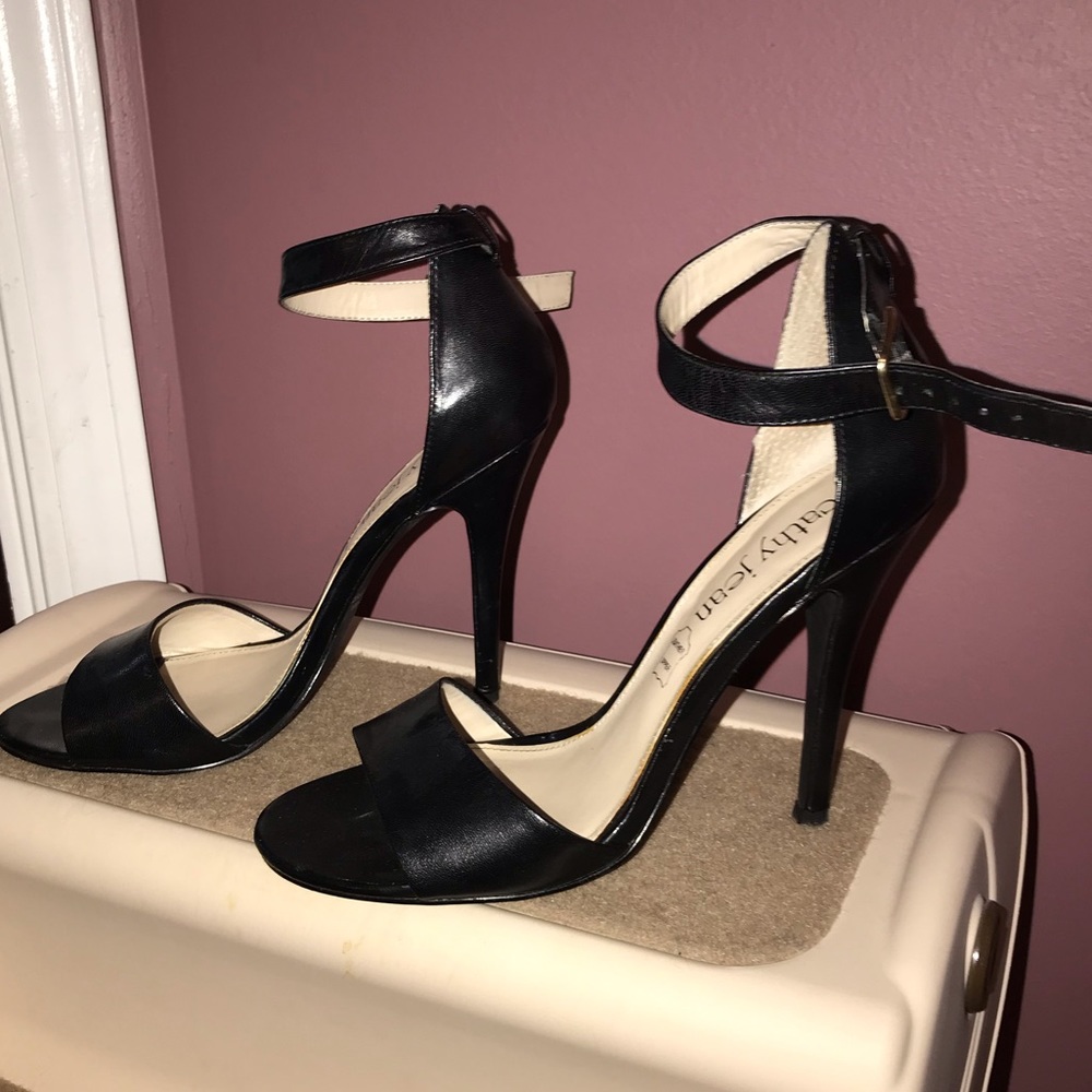 Black Open Toe Heeled Sandal | Size 7